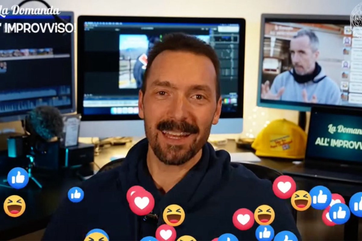 Alberto Alessi al lavoro in studio